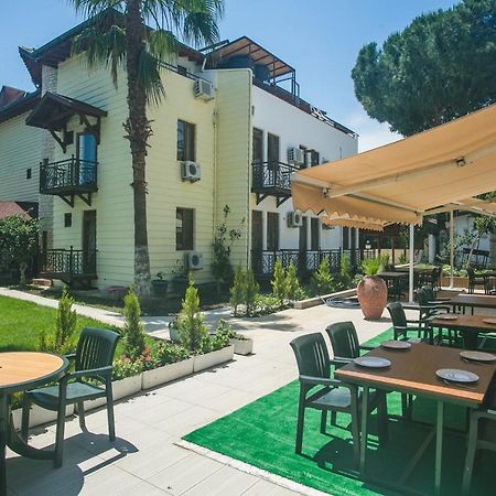 קמר Dinara Garden Hotel מראה חיצוני תמונה